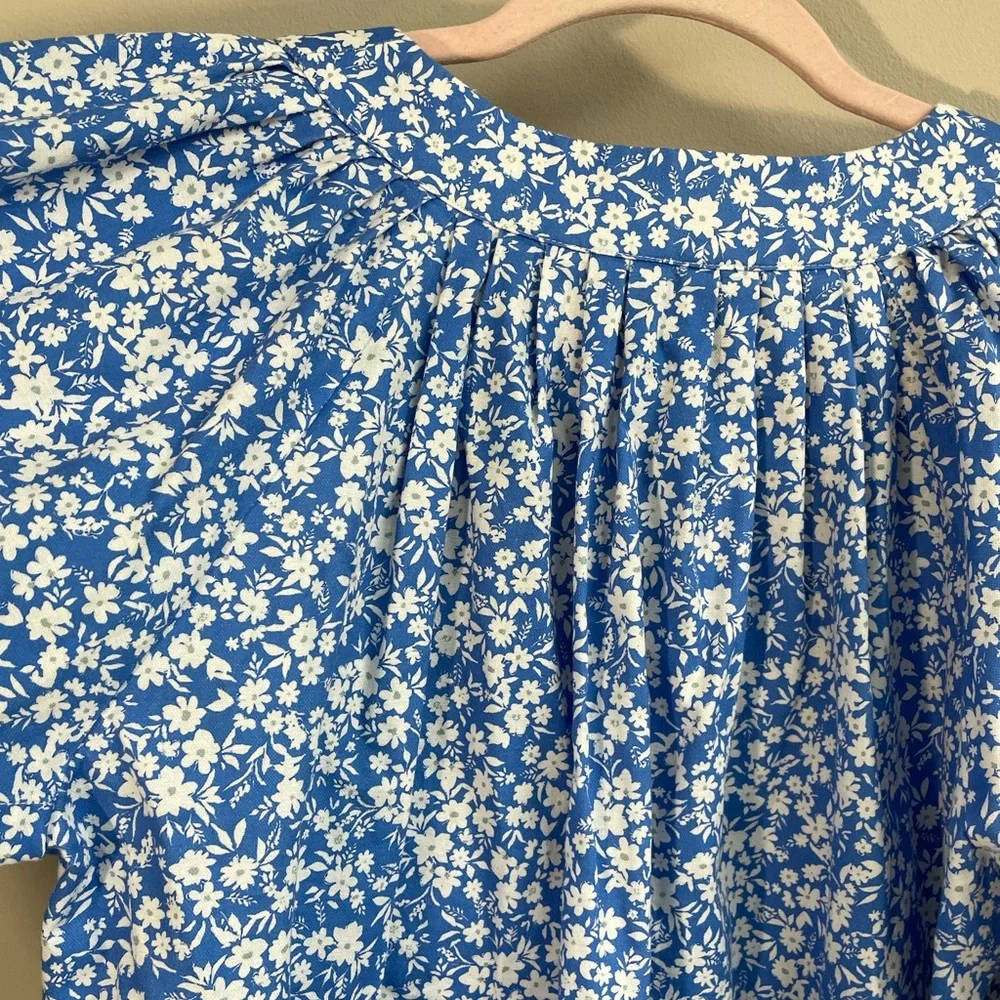 Tuckernuck Blue Floral Split-Neck Blouse - Picture 12 of 15